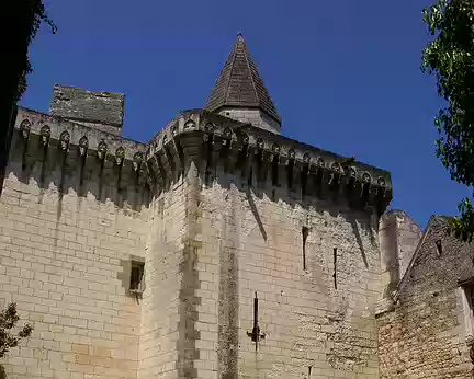 PXL009 La Tour Royale datant des XIIè et XIIIè s.